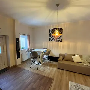 https://mm-apartment-free-parking.karlovyvary-hotels.com